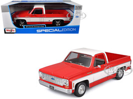 1974 Chevrolet C10 Cheyenne Super Pickup Truck Red and White Special Edition Series 1/18 Diecast Model Car Maisto 31467RD