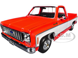 1974 Chevrolet C10 Cheyenne Super Pickup Truck Red and White Special Edition Series 1/18 Diecast Model Car Maisto 31467RD