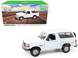 1993 Ford Bronco XLT Oxford White Artisan Collection 1/18 Diecast Model Car Greenlight 19086
