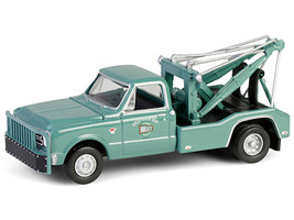 1967 Chevrolet C 30 Dually Wrecker Tow Truck Holley Speed Shop Green Dually Drivers Series 16 1/64 Diecast Model Car Greenlight 46160A