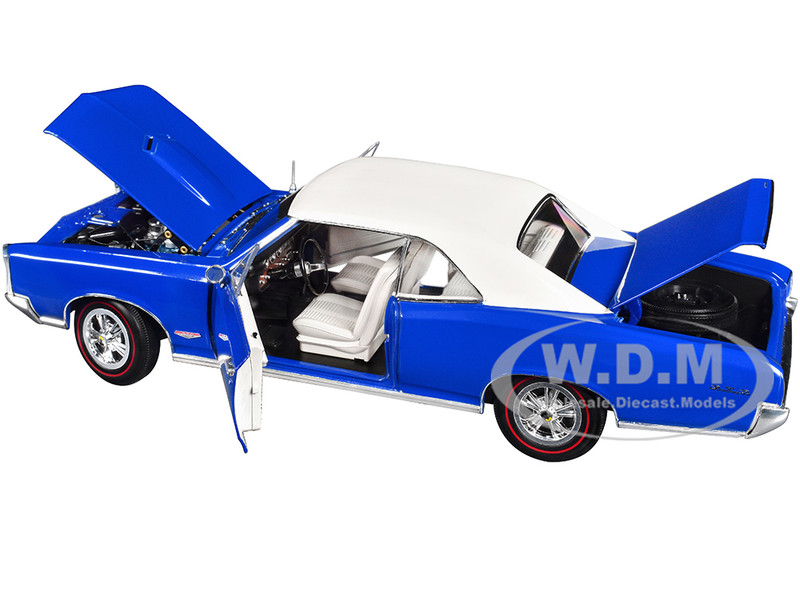 1966 Pontiac GTO Barrier Blue with White Top and Interior 1/18