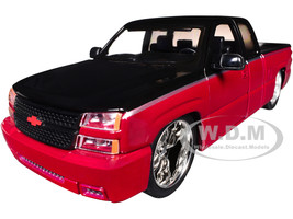 2006 Chevrolet Silverado Custom Pickup Truck Red Metallic and Black with Silver Stripes Die Cast Collection Series 1/25 Diecast Model Car Motormax 79039-RDBK
