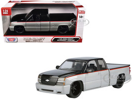 2006 Chevrolet Silverado Custom Pickup Truck Silver Metallic and Black with Red Stripes Die Cast Collection Series 1/25 Diecast Model Car Motormax 79039-SLBK