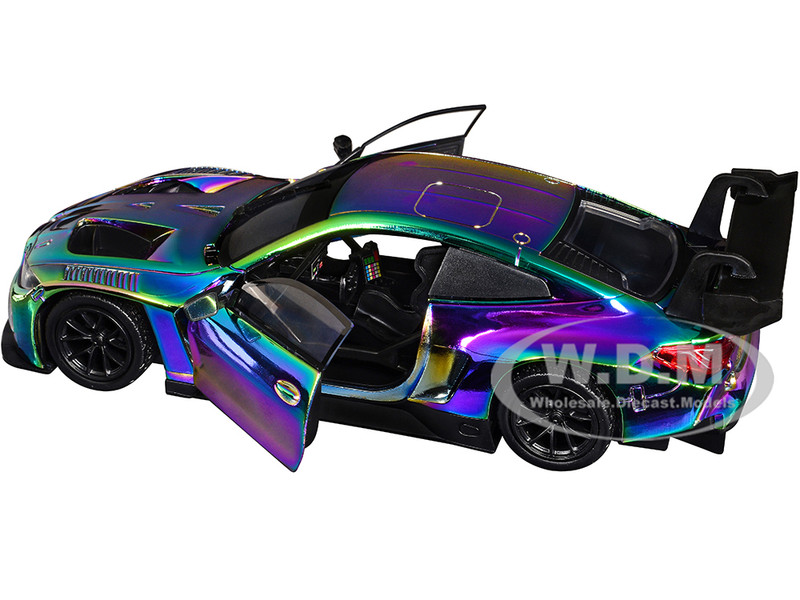 BMW M4 GT3 CHAMELEON CHROME 1/24 DIECAST MODEL CAR BY MOTORMAX
