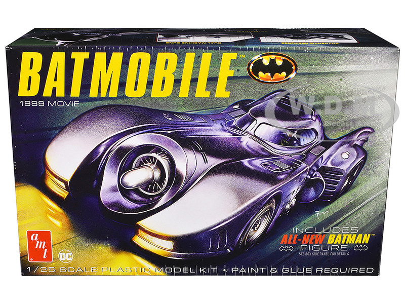 Skill 2 Model Kit Batmobile with Seated Batman Figure Batman 1989 Movie 1/25 Scale Model AMT AMT1504
