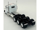 Peterbilt 589 3 Axel Day Cab White 1/87 (HO) Plastic Model Car HO Logistics HL-589072