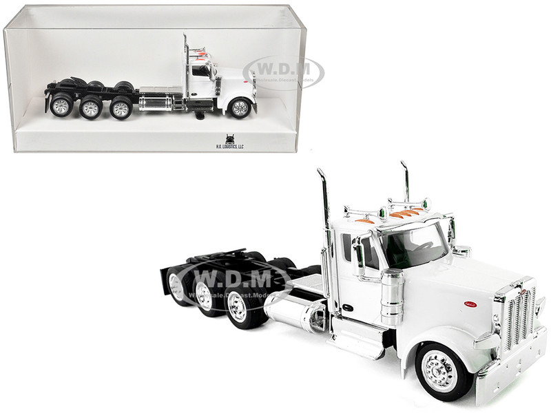 Peterbilt 589 3 Axel Day Cab White 1/87 (HO) Plastic Model Car HO Logistics HL-589072