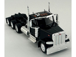 Peterbilt 589 3 Axel Day Cab Black 1/87 (HO) Plastic Model Car HO Logistics HL-589092