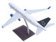 Boeing 767 300ER Commercial Aircraft United Airlines Star Alliance N653UA White with Black Tail Gemini 200 Series 1/200 Diecast Model Airplane GeminiJets G2UAL1379