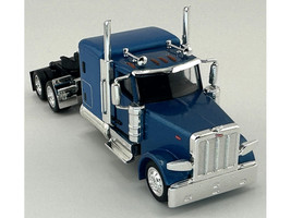 Peterbilt 589 Truck with 72 Inch Sleeper Blue Metallic 1/87 (HO) Plastic Model Car HO Logistics HL-589064