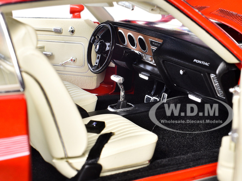 1972 PONTIAC GTO LEMANS SUNDANCE ORANGE 1/18 DIECAST MODEL CAR BY
