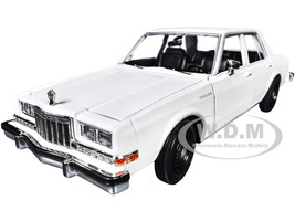 1986 Dodge Diplomat Police Car Unmarked White Custom Builder s Kit Series 1/24 Diecast Model Car Motormax 76475BB-W
