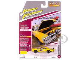 1970 Dodge Coronet Super Bee #1 David Kruk Banana Yellow with Black Stripes and Top Classic Gold Collection 1/64 Diecast Model Car Johnny Lightning JLCG033-JLSP389B
