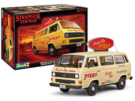 Level 3 Model Kit Argyle s Volkswagen Vanagon Surfer Boy Pizza Van Stranger Things 2016 Current TV Series 1/25 Scale Model Revell 14559