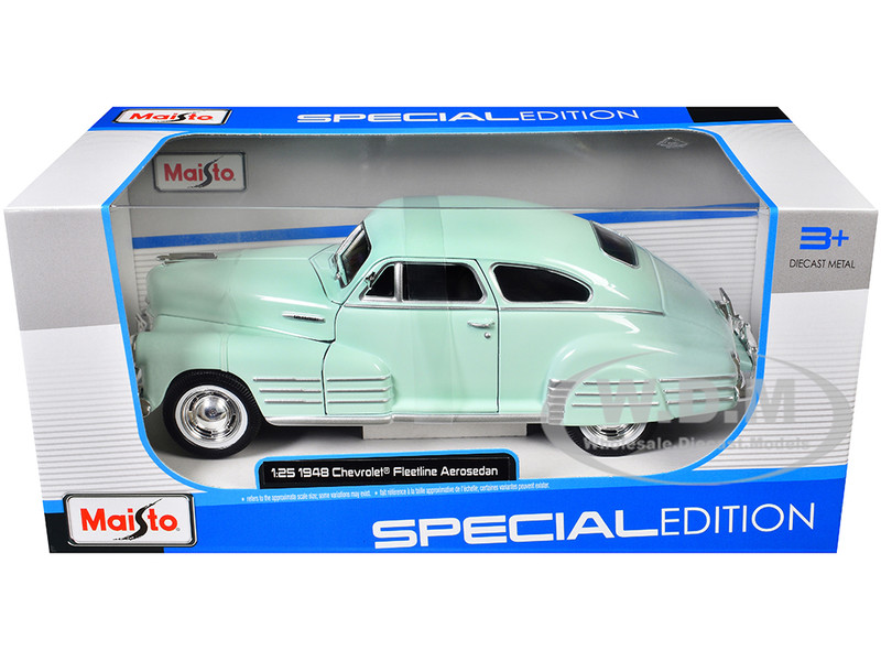 1948 Chevrolet Fleetline Aerosedan Light Green 