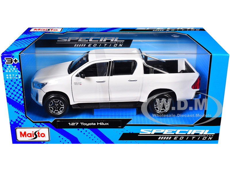 TOYOTA HILUX PICKUP WHITE 1/27 DIECAST MODEL CAR BY MAISTO 32920