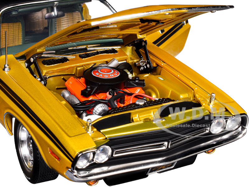 1971 DODGE CHALLENGER R/T GY8 GOLD 1/18 DIECAST MODEL CAR BY ACME