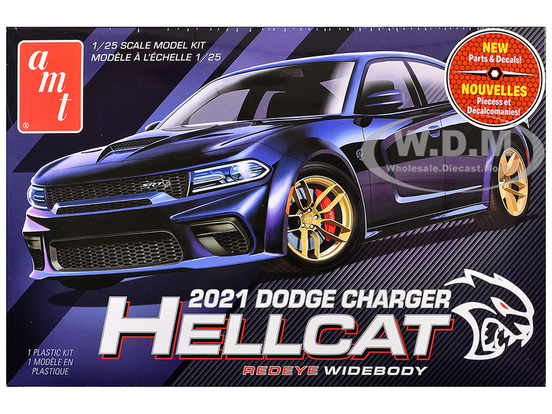 Skill 2 Model Kit 2021 Dodge Charger Hellcat Redeye Widebody 1/25 Scale Model AMT AMT1325
