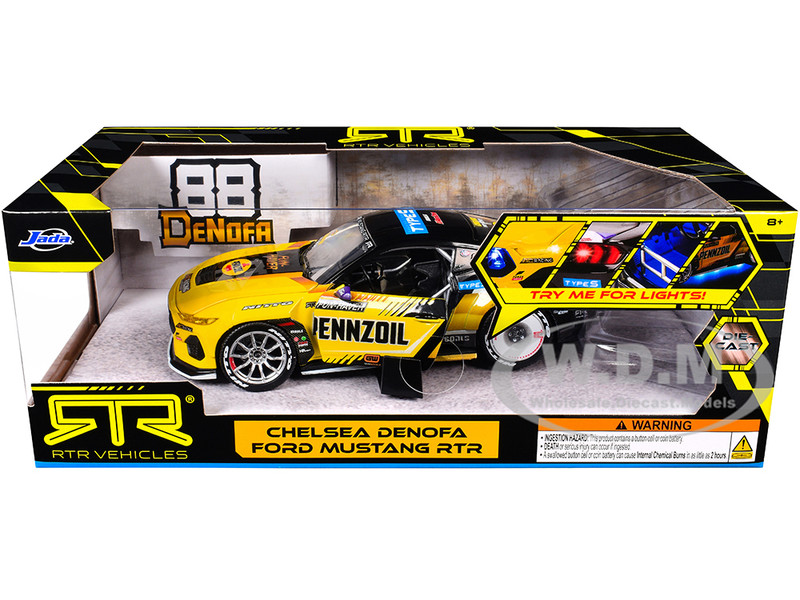 Ford Mustang RTR #88 Chelsea Denofa 
