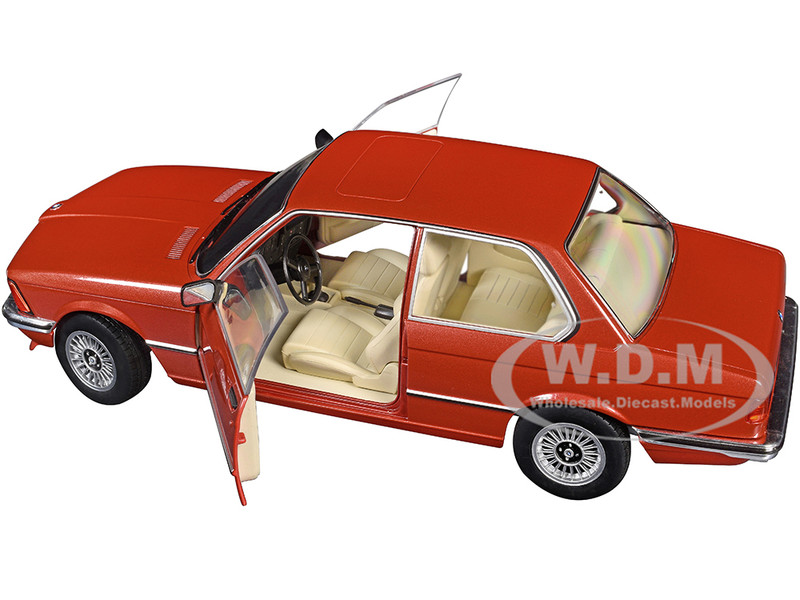 1980 BMW 323I RUBY RED 1/18 DIECAST MODEL CAR BY SOLIDO S1812802