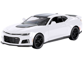 2017 Chevrolet Camaro ZL1 White 1/24 Diecast Model Car Motormax 79351W