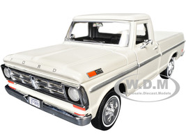 1972 Ford F 100 Pickup Truck Cream Timeless Legends Series 1/24 Diecast Model Car Motormax 79384CRM