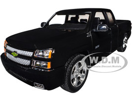 2006 Chevrolet Silverado SS Pickup Truck Black Timeless Legends Series 1/25 Diecast Model Car Motormax 79394BK