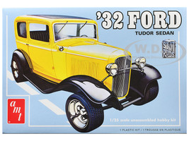 Skill 2 Model Kit 1932 Ford Tudor Sedan Street Rods Series 1/25 Scale Model AMT AMT1414