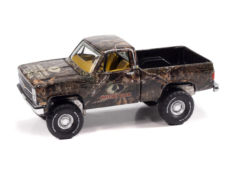 1983 Chevrolet Silverado Pickup Truck Mossy Oak Camouflage Livery Big Country Collectibles 2025 Series 1/64 Diecast Model Car Auto World AWBC003-AWSP199