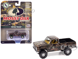 1983 Chevrolet Silverado Pickup Truck Mossy Oak Camouflage Livery Big Country Collectibles 2025 Series 1/64 Diecast Model Car Auto World AWBC003-AWSP199