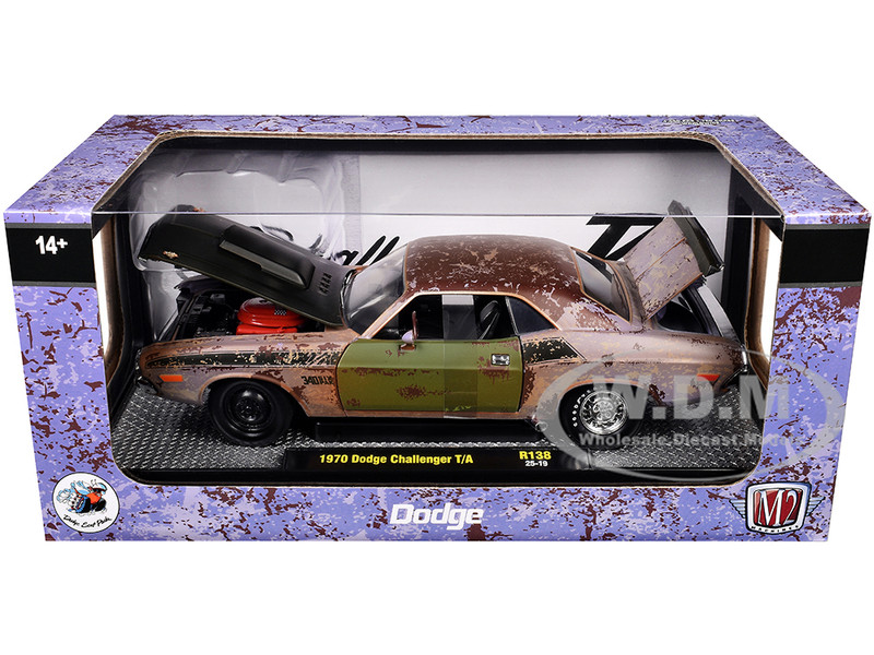 1970 DODGE CHALLENGER R/T RUSTED 1/24 DIECAST MODEL CAR BY M2
