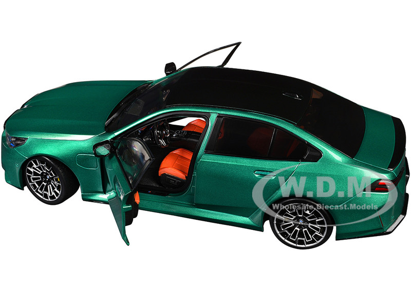 ミニカー BMW_INDEPENDENT 2025 BMW M5 ISLE OF MAN GREEN 1/18 DIECAST MODEL CAR BY SOLIDO
