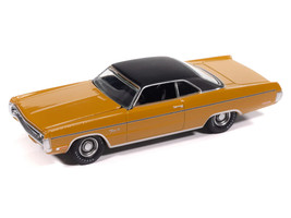 1971 Plymouth Fury III Bahama Yellow with Black Top Vintage Muscle Series 1/64 Diecast Model Car Auto World 64522-AWSP204A