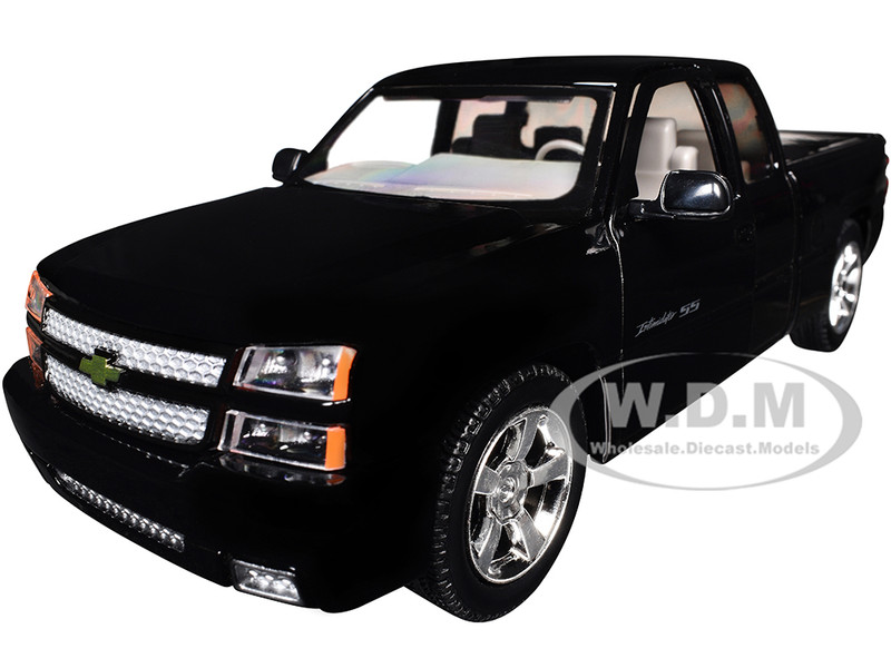 2006 Chevrolet Silverado Intimidator SS Pickup Truck Black Timeless Legends Series 1/25 Diecast Model Car Motormax 79395BK