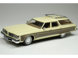 1976 Oldsmobile Custom Cruiser Cream Gold with Woodgrain Sides Limited Edition to 200 pieces Worldwide 1/43 Model Car Goldvarg Collection GC-078A