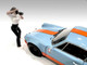 Photographers Figure #2 for 1/24 Scale Models American Diorama AD-25302