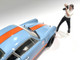Photographers Figure #2 for 1/24 Scale Models American Diorama AD-25302