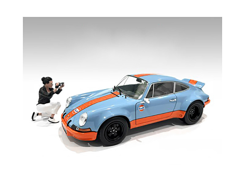 Photographers Figure #5 for 1/24 Scale Models American Diorama AD-25305