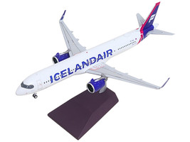 Airbus A321neo Commercial Aircraft Icelandair TF IAA White with Blue and Pink Tail Gemini 200 Series 1/200 Diecast Model Airplane GeminiJets G2ICE1401