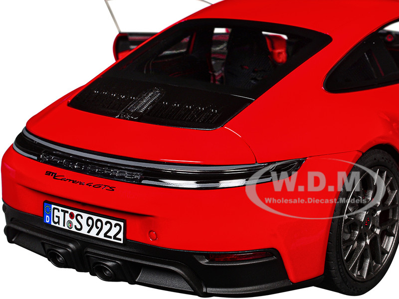 304-056 ノレブ 1/18 ポルシェ 911 Carrera 2024 2024 PORSCHE 911 CARRERA 4 GTS GUARDS RED 1/18 DIECAST MODEL CAR