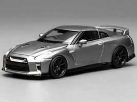 2020 Nissan GT R R35 Track Edition Engineered by NISMO RHD Right Hand Drive Dark Metal Gray Metallic Senior 64 Series 1/64 Diecast Model Car MotorHelix M63515