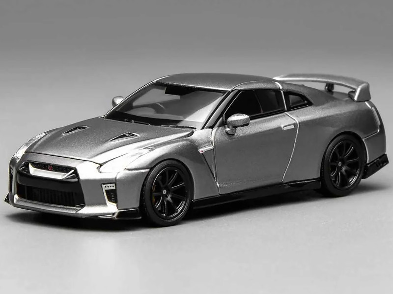 2020 Nissan GT R R35 Track Edition Engineered by NISMO RHD Right Hand Drive Dark Metal Gray Metallic Senior 64 Series 1/64 Diecast Model Car MotorHelix M63515