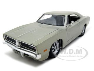 1/18 ダッジチャージャーR/T Dodge Charger R/T 1969 s-l1200.jpg