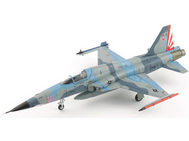 Northrop F 5N Tiger II Aircraft Red 117 761533 Adversary Fighter VFC 111 Sundowners 2017 United States Navy Air Power Series 1/72 Diecast Model Hobby Master HA3384
