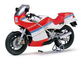 Model Kit Honda CX500 Turbo Motorcycle 1/12 Scale Model Tamiya TAM-14029