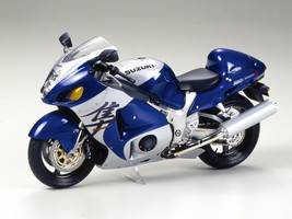 Model Kit Suzuki GSX1300R Hayabusa Motorcycle 1/12 Scale Model Tamiya TAM-14090