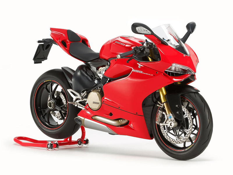 Model Kit Ducati 1199 Panigale S Motorcycle 1/12 Scale Model Tamiya TAM-14129