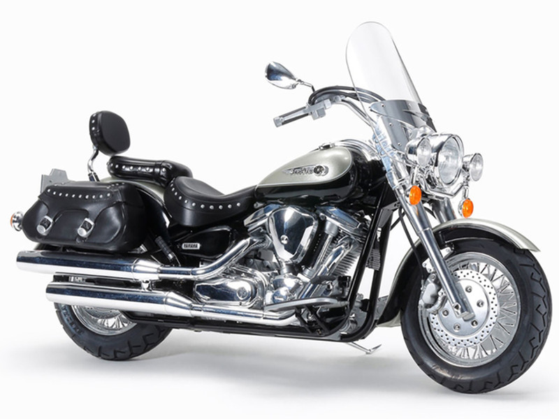 Model Kit Yamaha XV1600 RoadStar Custom Motorcycle 1/12 Scale Model Tamiya TAM-14135