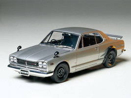 Model Kit Nissan Skyline 2000 GT R 1/24 Scale Model Tamiya TAM-24194