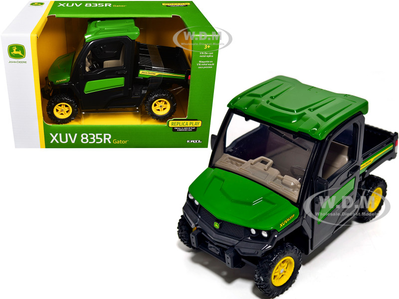 John Deere XUV835R Gator Utility Vehicle Green Replica Play Series 1/16 Diecast Model ERTL TOMY 45939